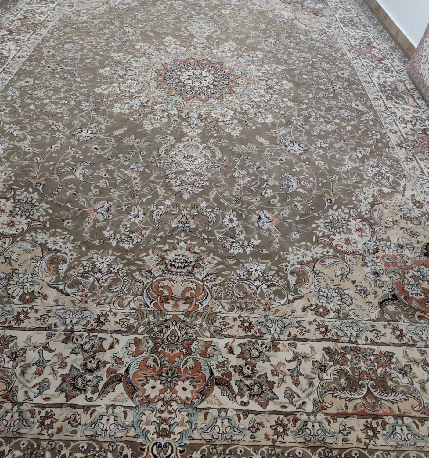 دو تخته فرش ۱۲ متری ۷۰۰ شانه|فرش|کرمانشاه, |دیوار