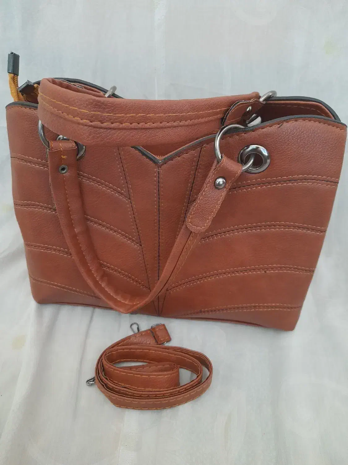 کیف دوشی و دستی قیمت مناسب|کیف، کفش، کمربند|جهرم, |دیوار