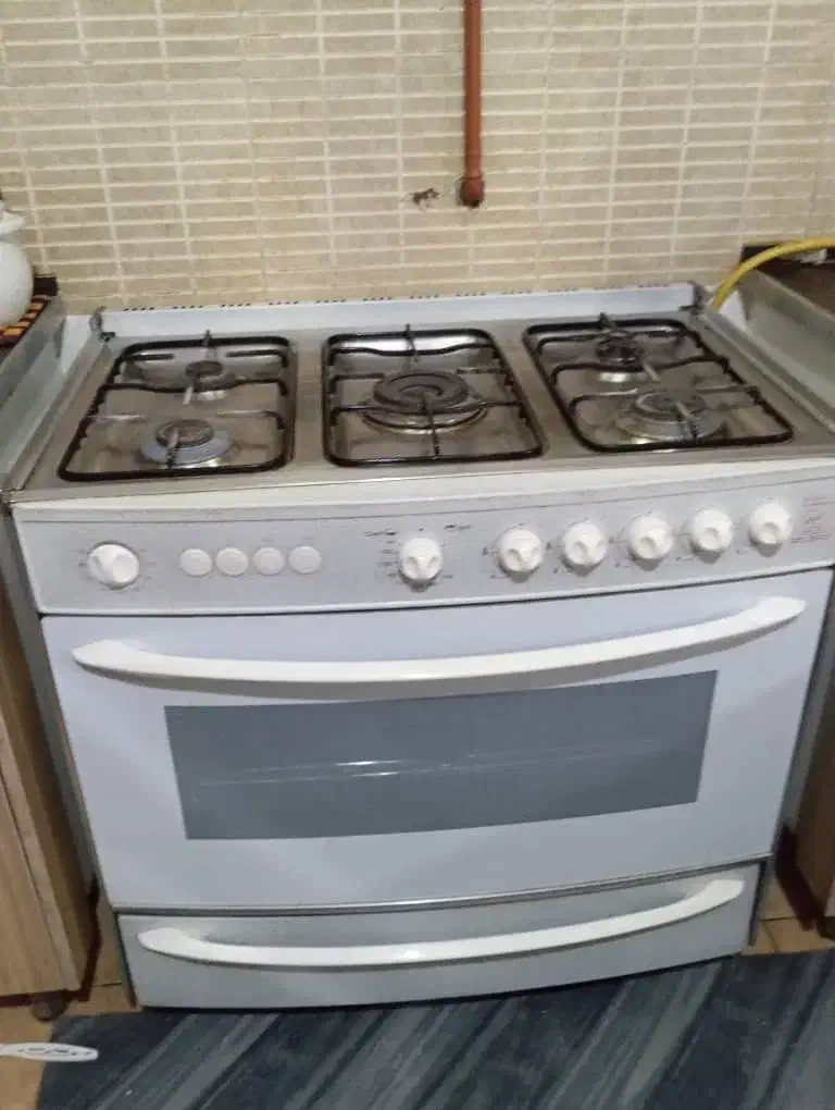 گاز ۵شعله فردار|اجاق گاز و لوازم برقی پخت‌وپز|شیراز, دشت چنار|دیوار