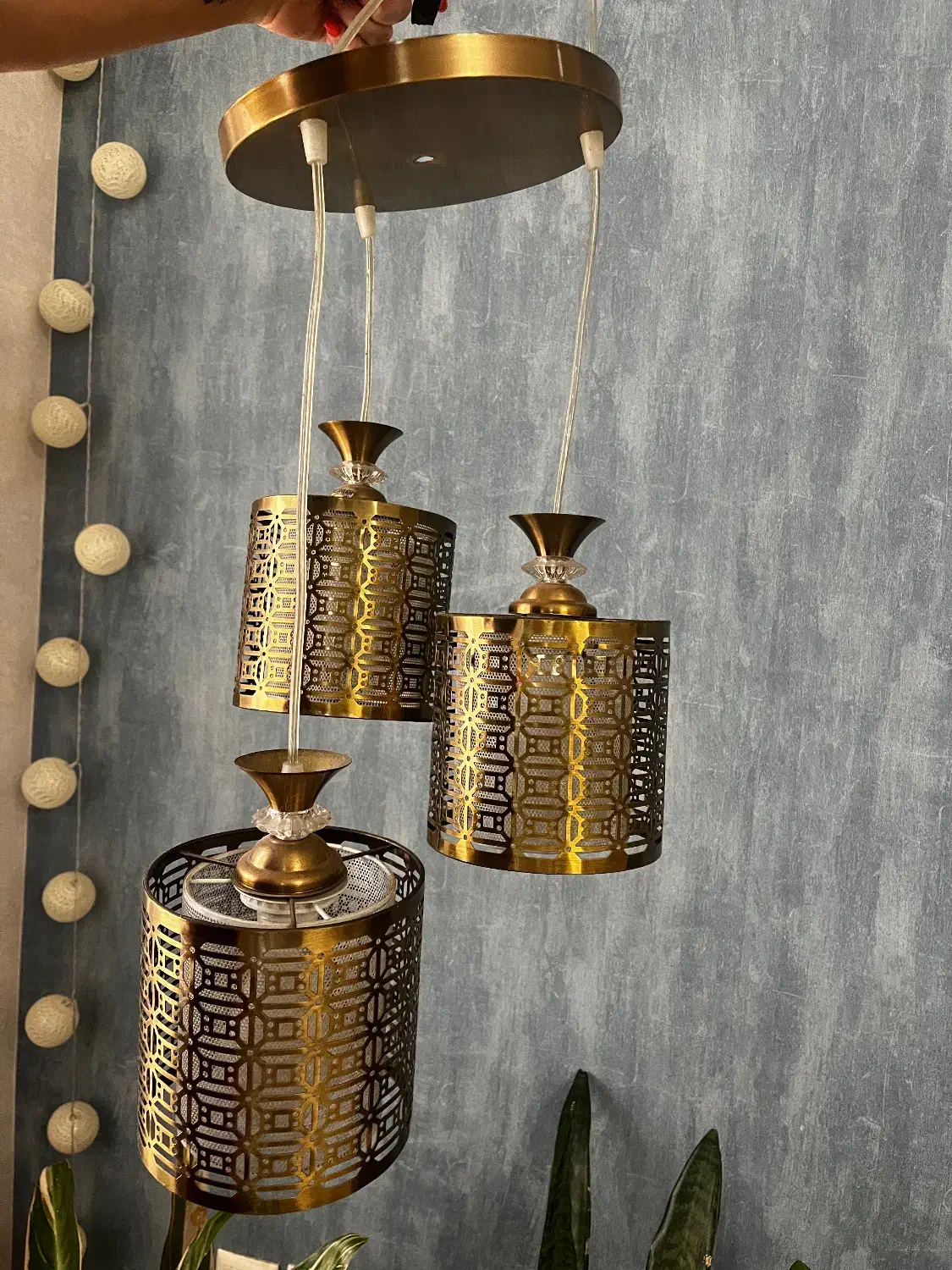 لوستر سه شاخه مفت گذاشتم برای فروش|لوستر و چراغ آویز|رشت, بوسار|دیوار