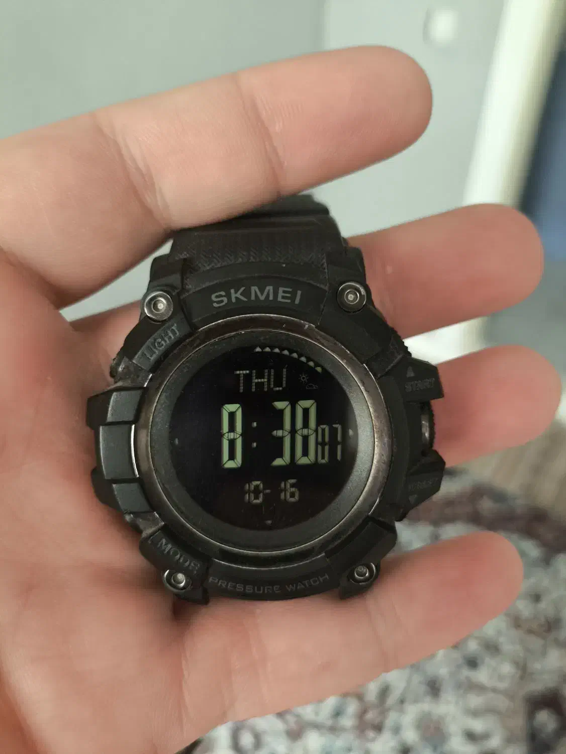 اسکمی ۱۳۵۸|ساعت|اندیشه, اندیشه فاز ۱|دیوار