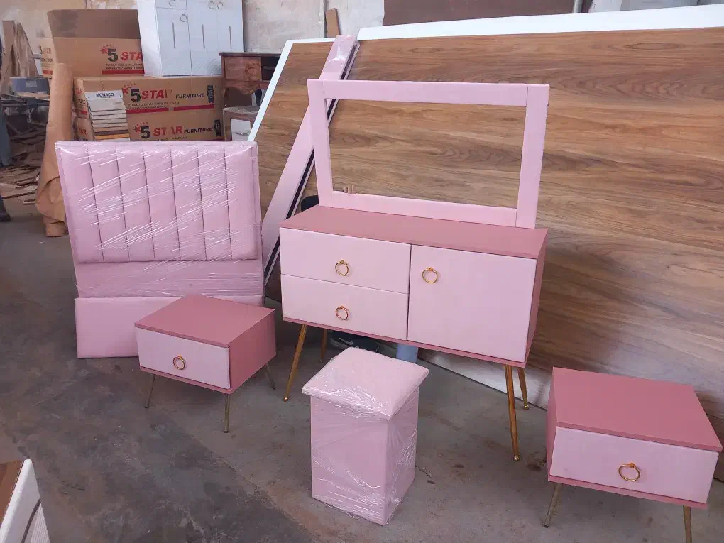 تخت های تک‌نفره‌ در همه‌رنگ‌ها|تخت و سرویس خواب|تبریز, |دیوار