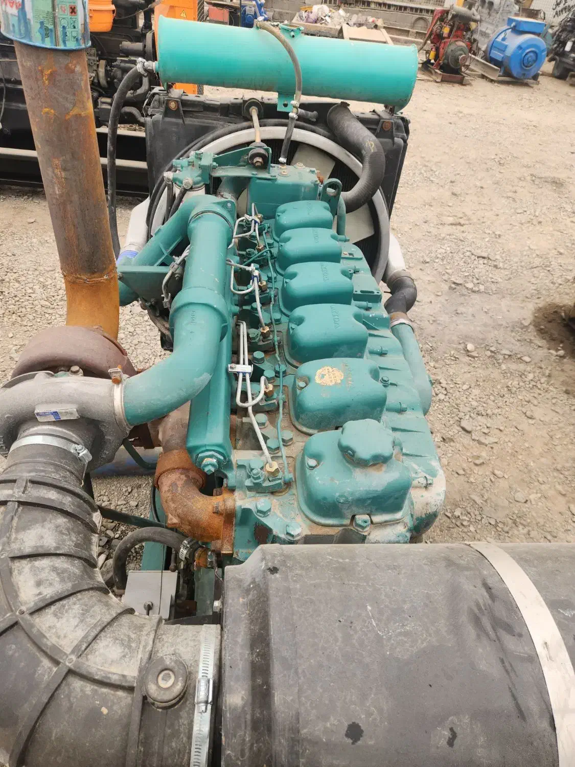 موتور آب ولووF12 اینترکولر در حد نو|قطعات یدکی و لوازم جانبی|اردبیل, |دیوار