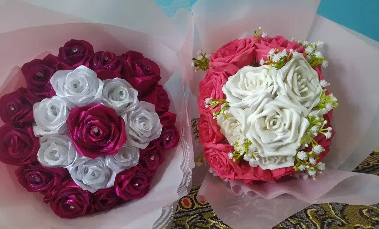 لباس عروس|لباس|لاران, |دیوار