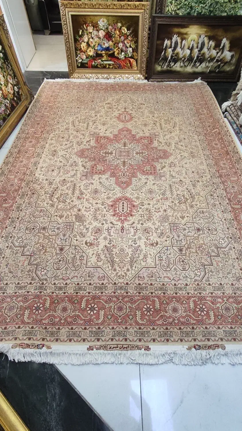 فرش دستبافت تک ۹متری هریس کرم ۵۰رج|فرش|تهران, پونک|دیوار