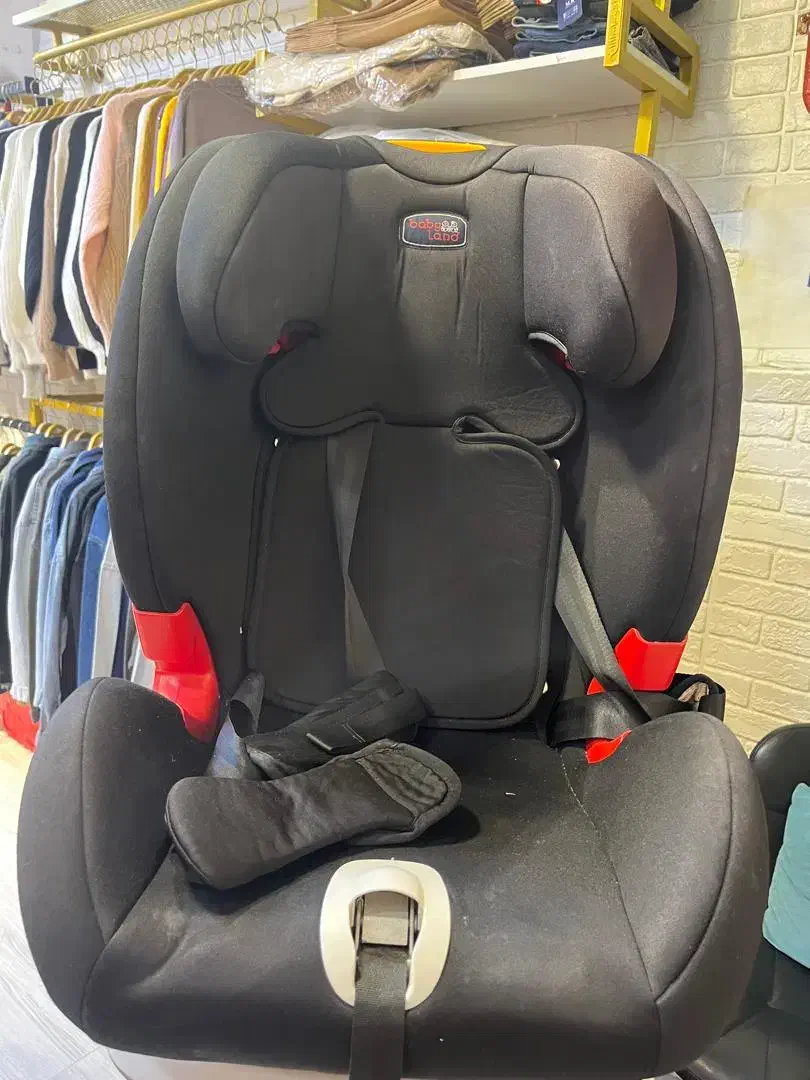 صندلی ماشین کودک|تخت و صندلی بچه|رشت, بازار|دیوار