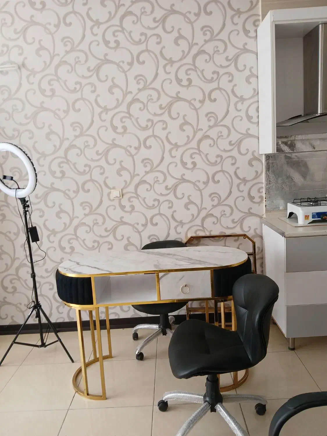 فروش لوازم آرایشگاه کاملا نو|آرایشگاه و سالنهای زیبایی|اصفهان, همتآباد|دیوار