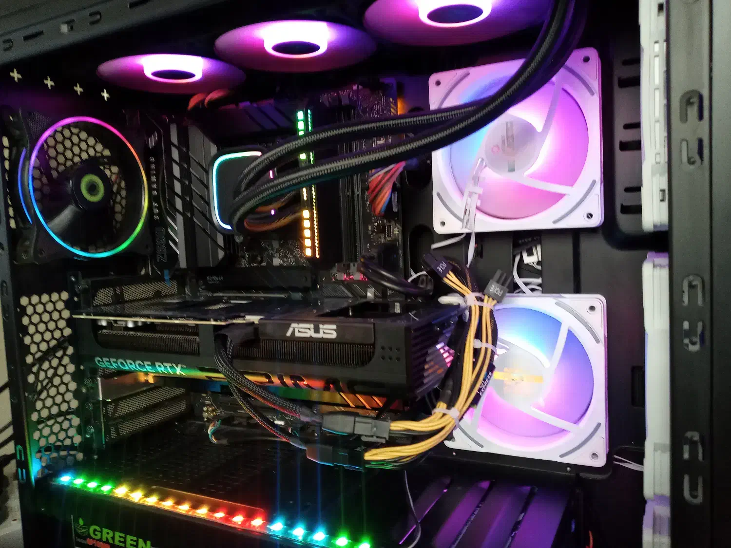 تدوین فیلم با سیستم کامپیوتری روز|خدمات رایانهای و موبایل|تهران, علم و صنعت|دیوار