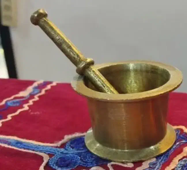 هاونک قدیمی سالم|کلکسیون اشیاء عتیقه|نور, |دیوار