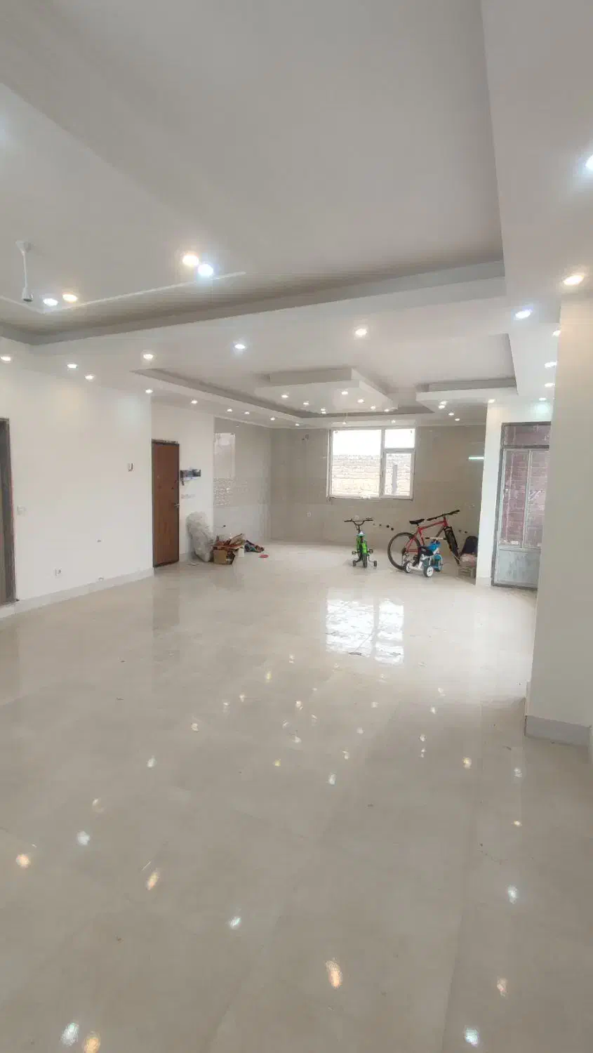 ۸۱ هکتاری تک واحدی ۱۱۵ متری نوساز|فروش آپارتمان|بروجرد, |دیوار