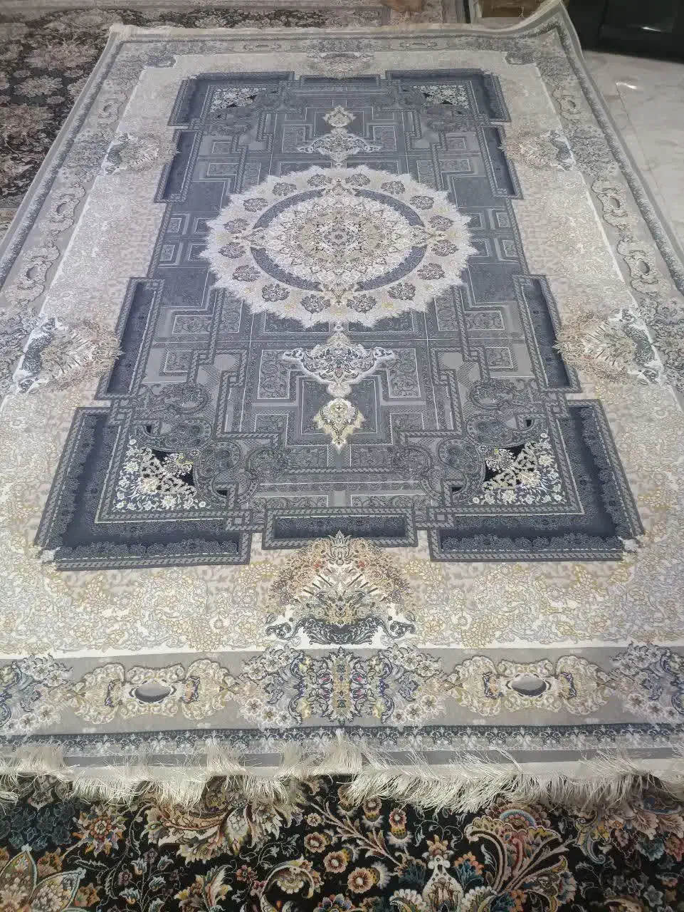 فرش۱۲۰۰شانه زمردکاشان طرح ایوان|فرش|فردوسیه, |دیوار