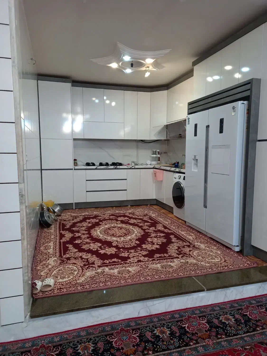 فروش ویلایی دو طبقه 212 متری شهرک هدایت|فروش خانه و ویلا|ساوه, |دیوار