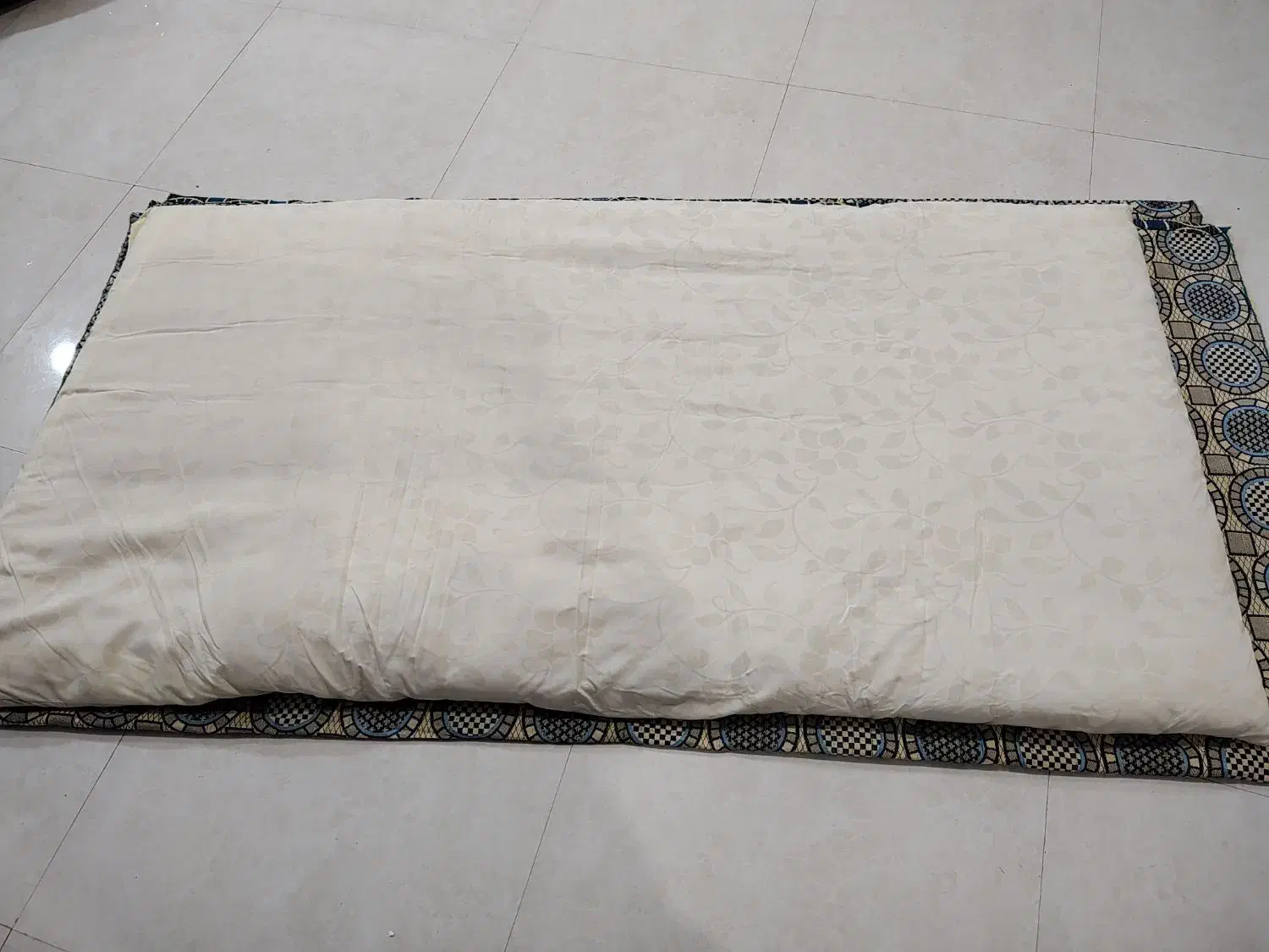 تشک|رختخواب، بالش، پتو|فردیس, سرحدی|دیوار