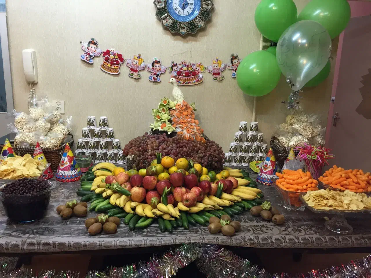تزئینات،میوه ارایی شب یلدا|خدمات پذیرایی، مراسم|رشت, نظری|دیوار