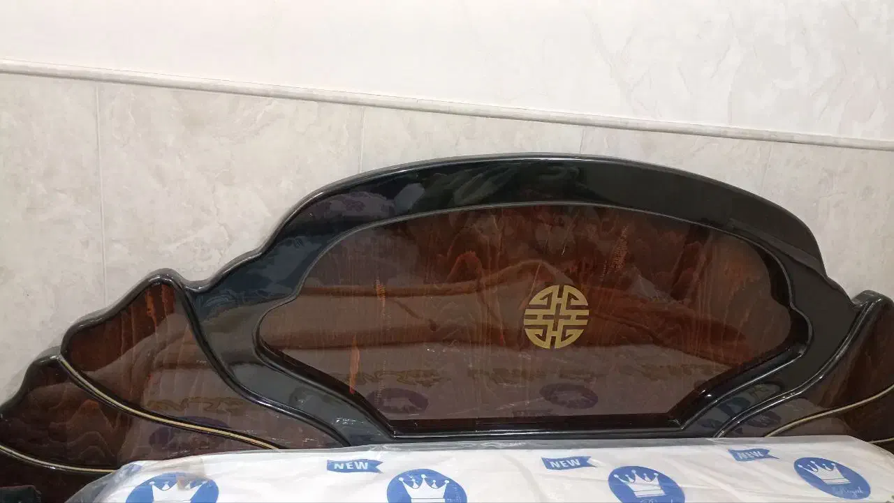 سرویس کامل چوب تخت.۲کمد،میز آرایش وصندلی بدون آینه|تخت و سرویس خواب|قم, صفاشهر|دیوار