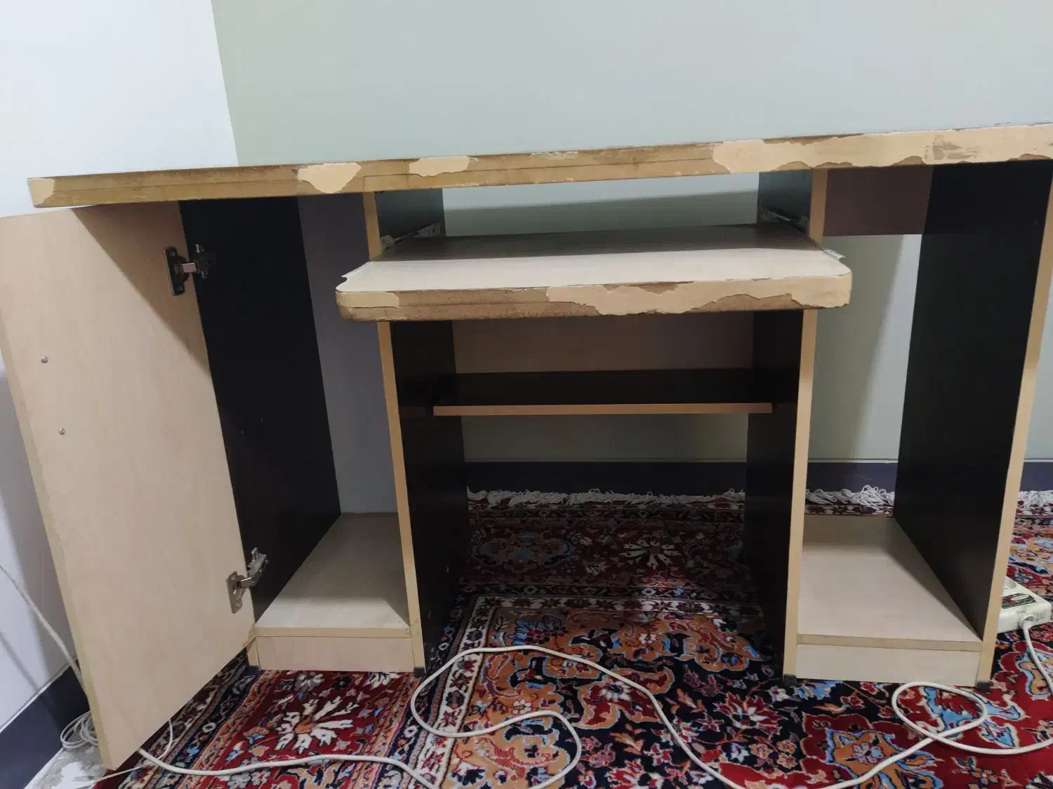 میز تحریر و کامپیوتر|میز تحریر و کامپیوتر|شیراز, دست خضر|دیوار