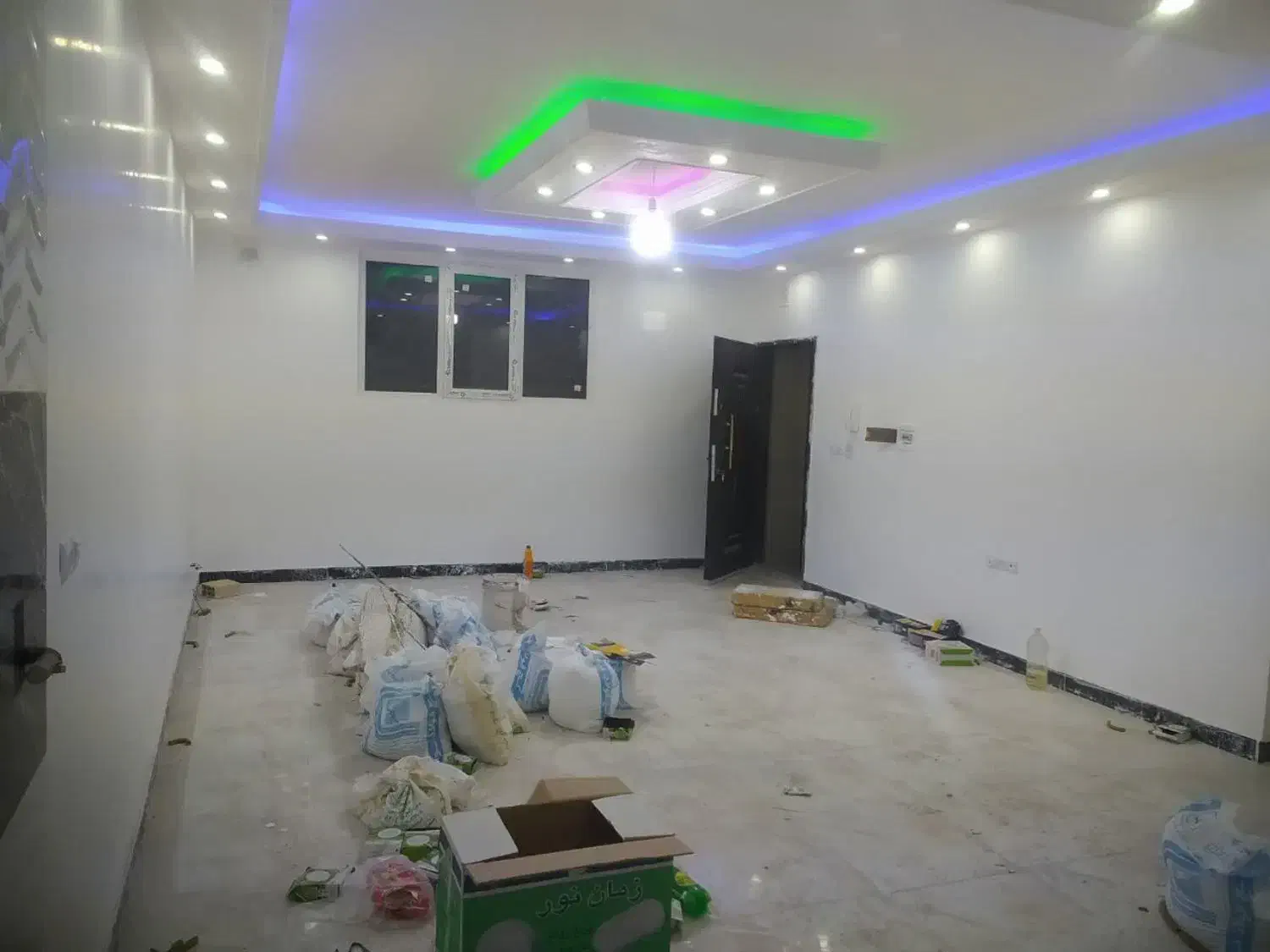 بازسازی تعقیرات ودیزاین|خدمات پیشه و مهارت|ساوه, |دیوار