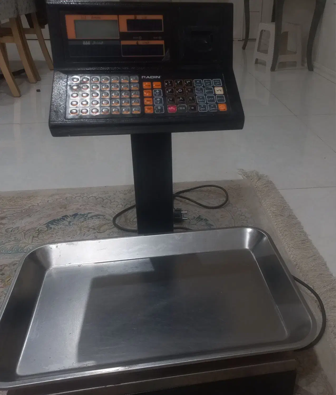 فروش ترازوی ۴۰ کیلویی رادین درحد نو|فروشگاه و مغازه|مشهد, هفت تیر (آب و برق)|دیوار