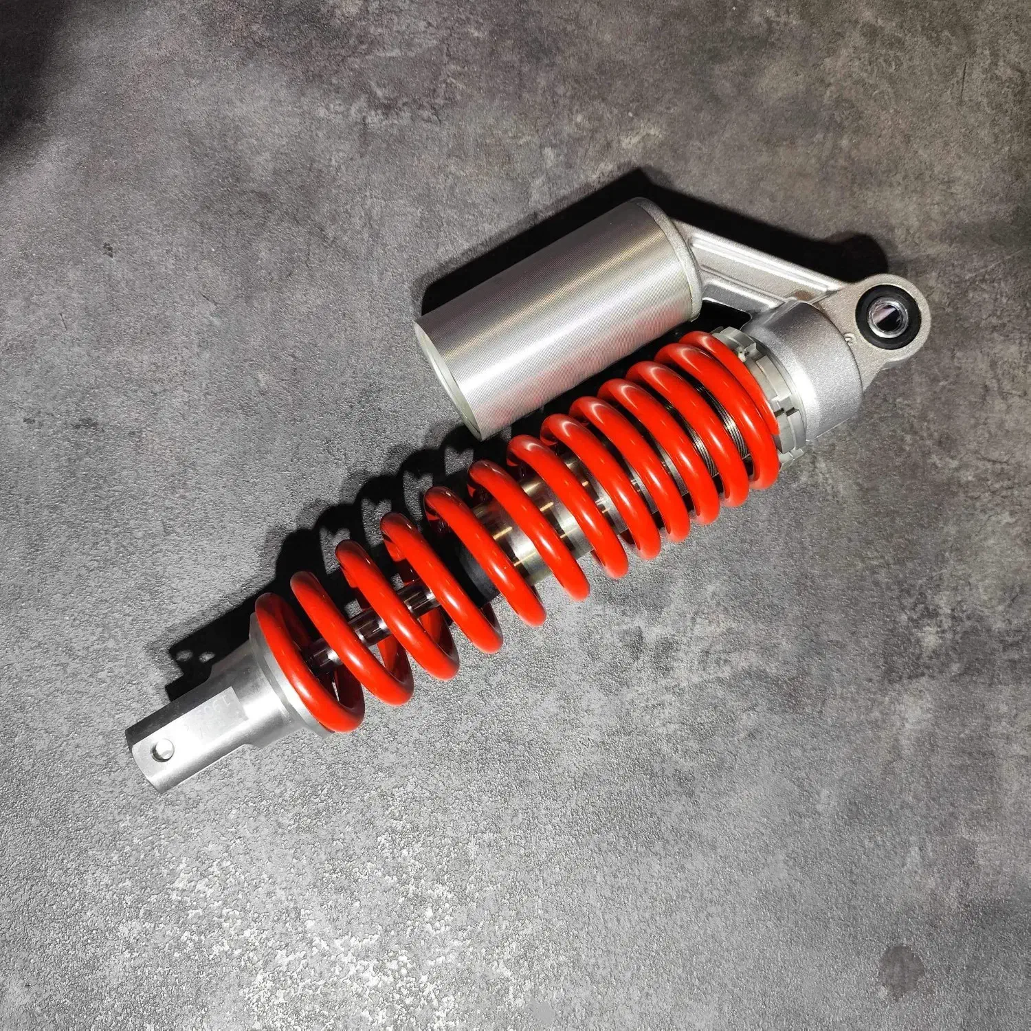 کمک عقب موتور vz125 اصلی بنلی|قطعات یدکی و لوازم جانبی|تهران, میدان ولیعصر|دیوار