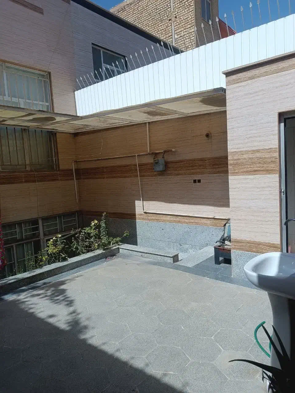 منزل ویلایی دو طبقه مستقل فروش و تهاتر باهمکف|فروش خانه و ویلا|قم, یزدانشهر|دیوار