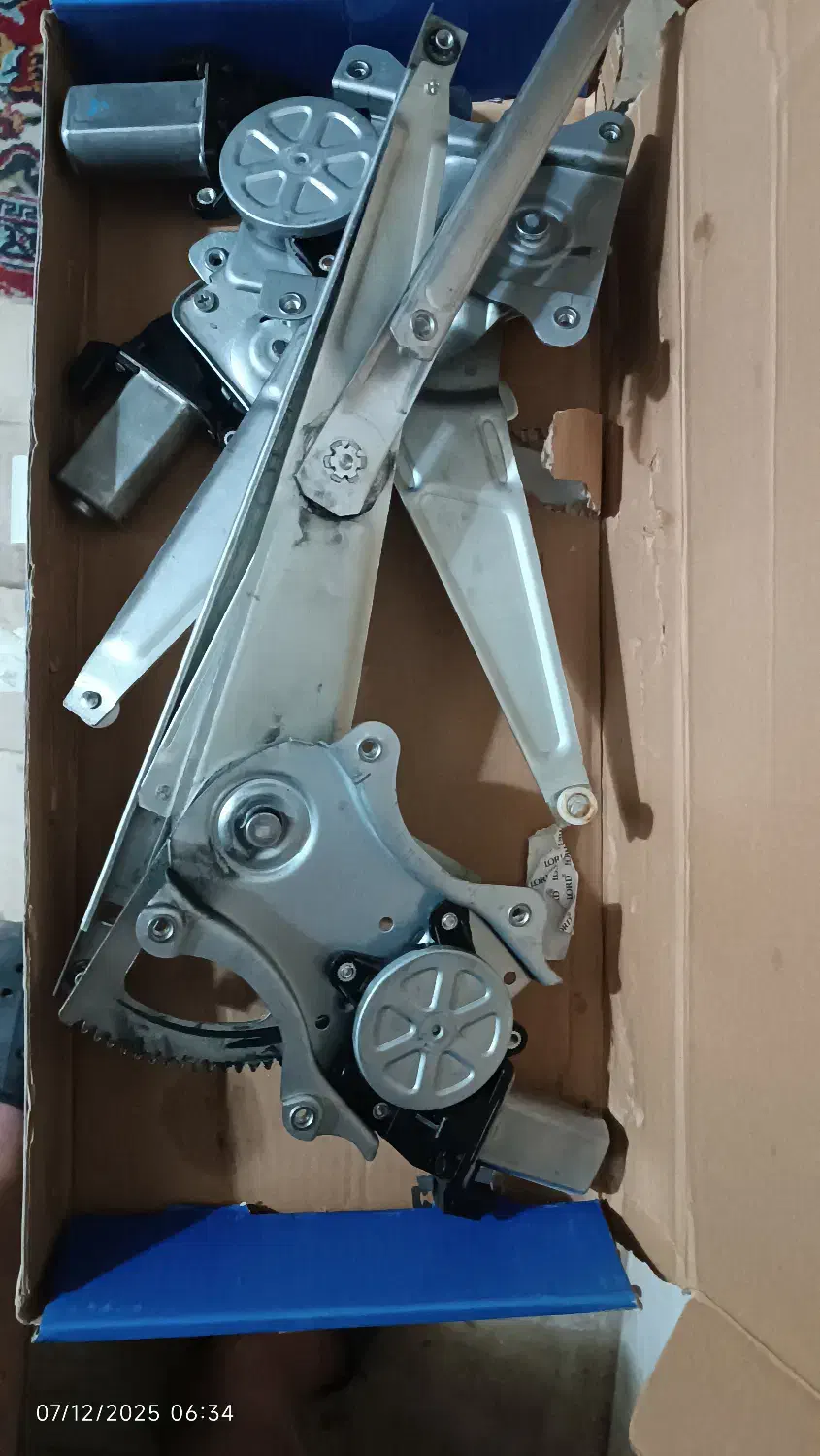 شیشه بالابر شاهین و کویل آزارا|قطعات یدکی و لوازم جانبی|هشتگرد, فاز ۳ مهستان|دیوار