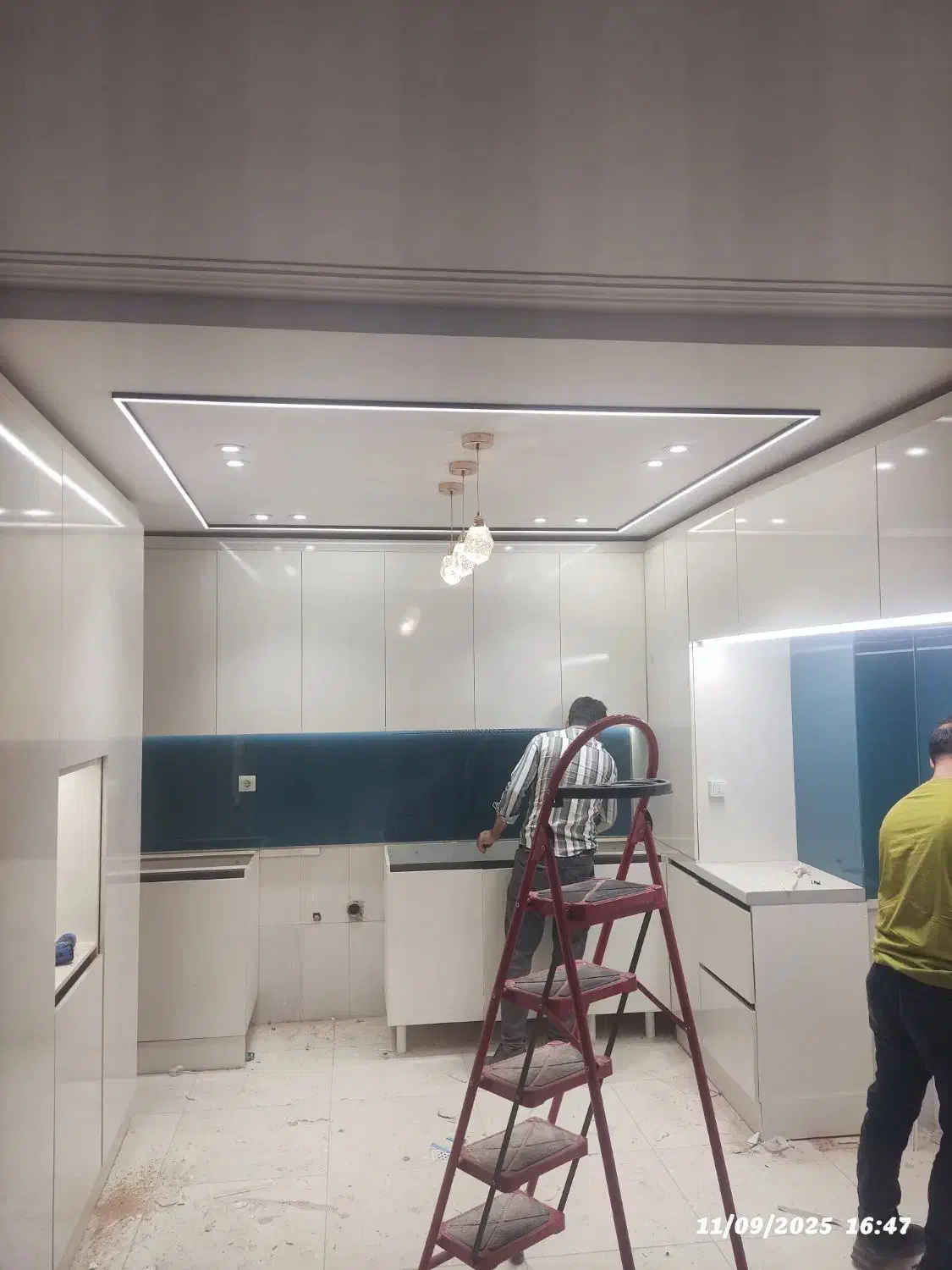 برقکاربرق کار ساختمانی وصنعتی شبانه روزی|خدمات پیشه و مهارت|شیراز, انجیر|دیوار