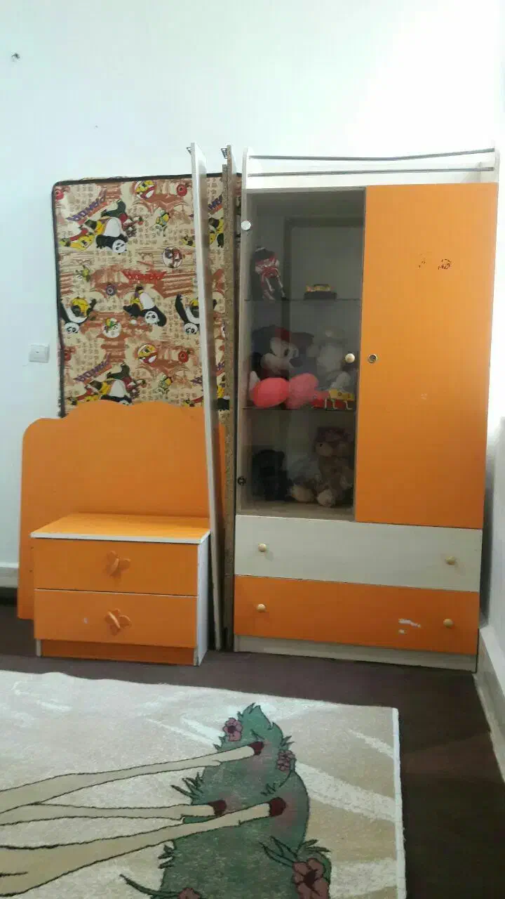 تخت وبوفه وکمد نوجوان|تخت و سرویس خواب|مرند, |دیوار