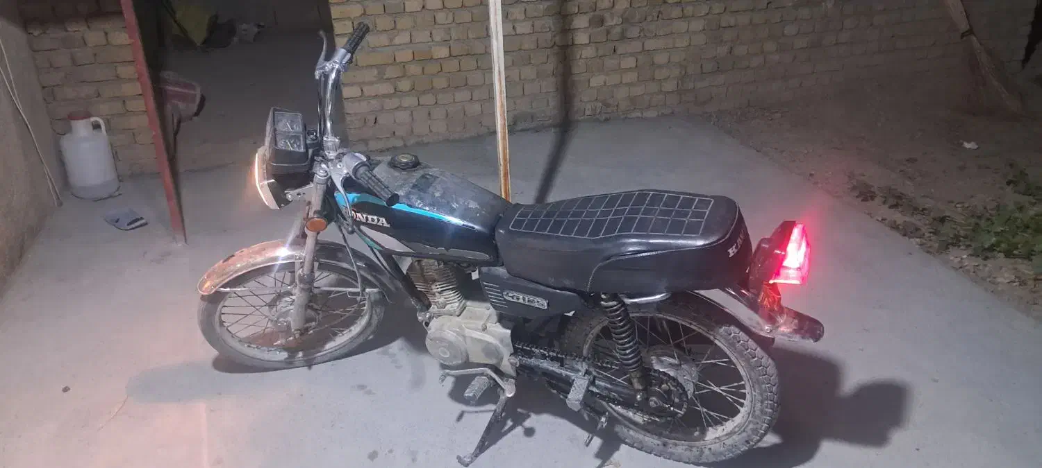 موتور سیکلت 125 مزایده  دوچرخه و. پلی استیشن  2|موتورسیکلت|کبودرآهنگ, |دیوار