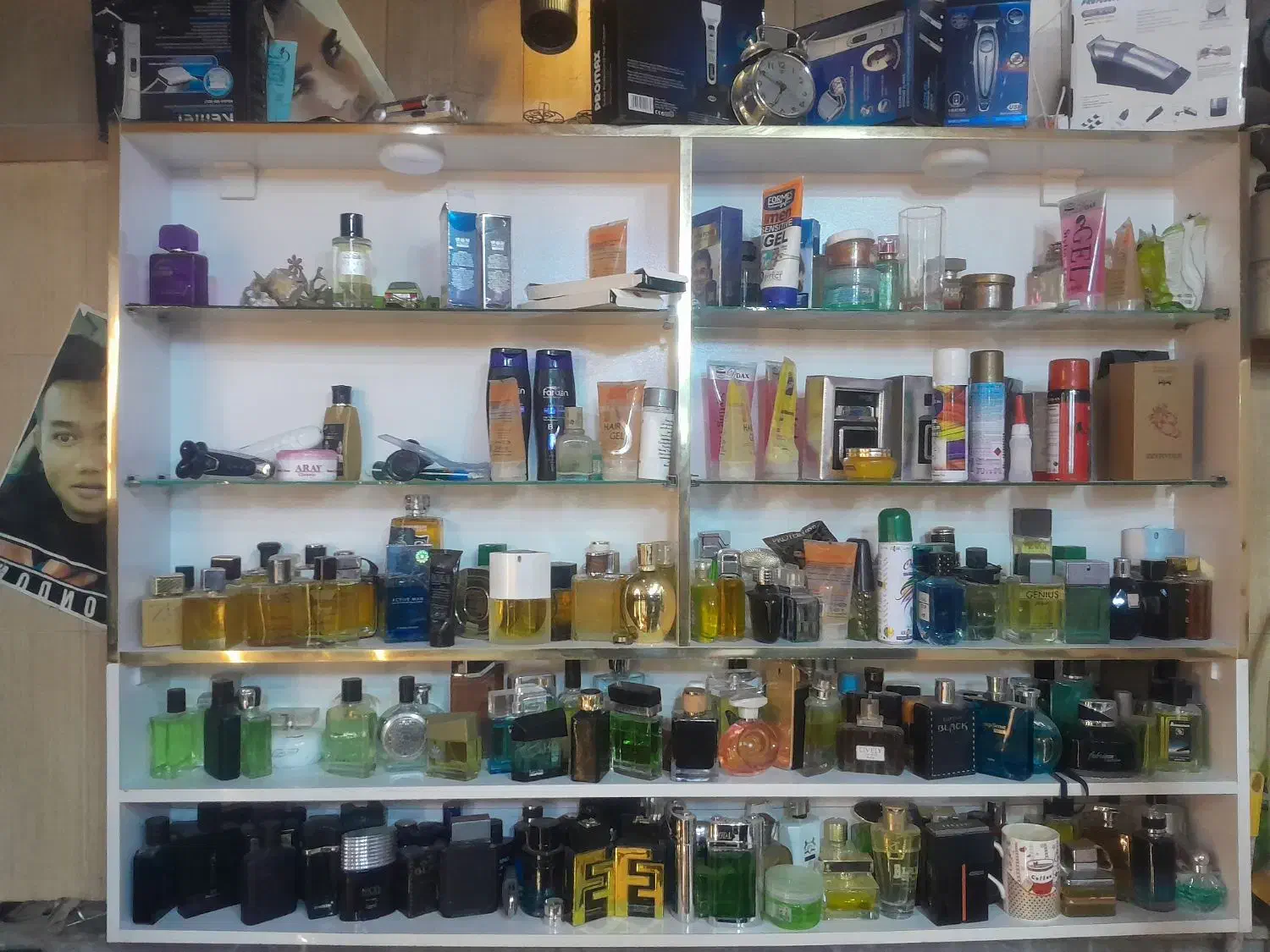 کمد دیواری برای ارایشگری|آرایشگاه و سالن‌های زیبایی|مرند, |دیوار