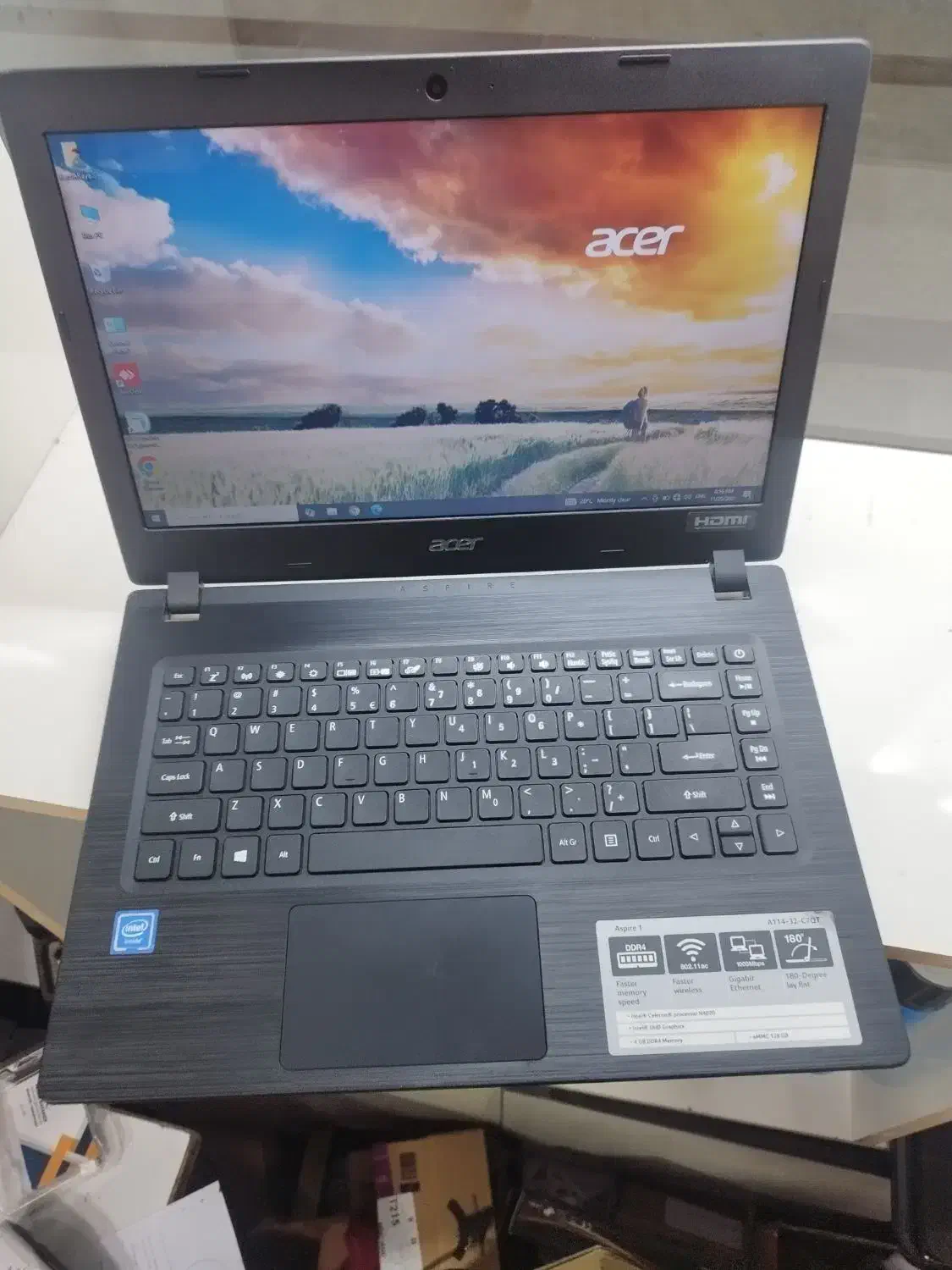 لپ‌تاپ بسیار شیک و مدرن ایسر 14 اینچ و سبک|رایانه همراه|اندیشه, اندیشه فاز ۴|دیوار