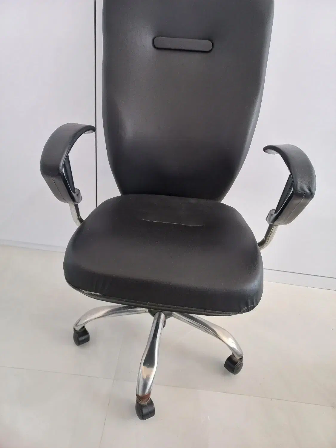 صندلی اداری|صندلی و نیمکت|بیرجند, |دیوار