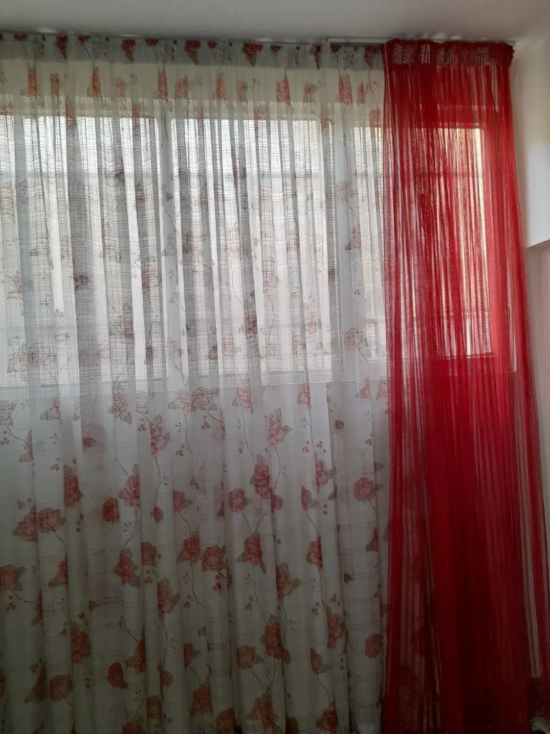 دو عدد والون آبی درحد نونو ویک عدد قرمز|پرده، رانر، رومیزی|محمدشهر, عباس آباد|دیوار