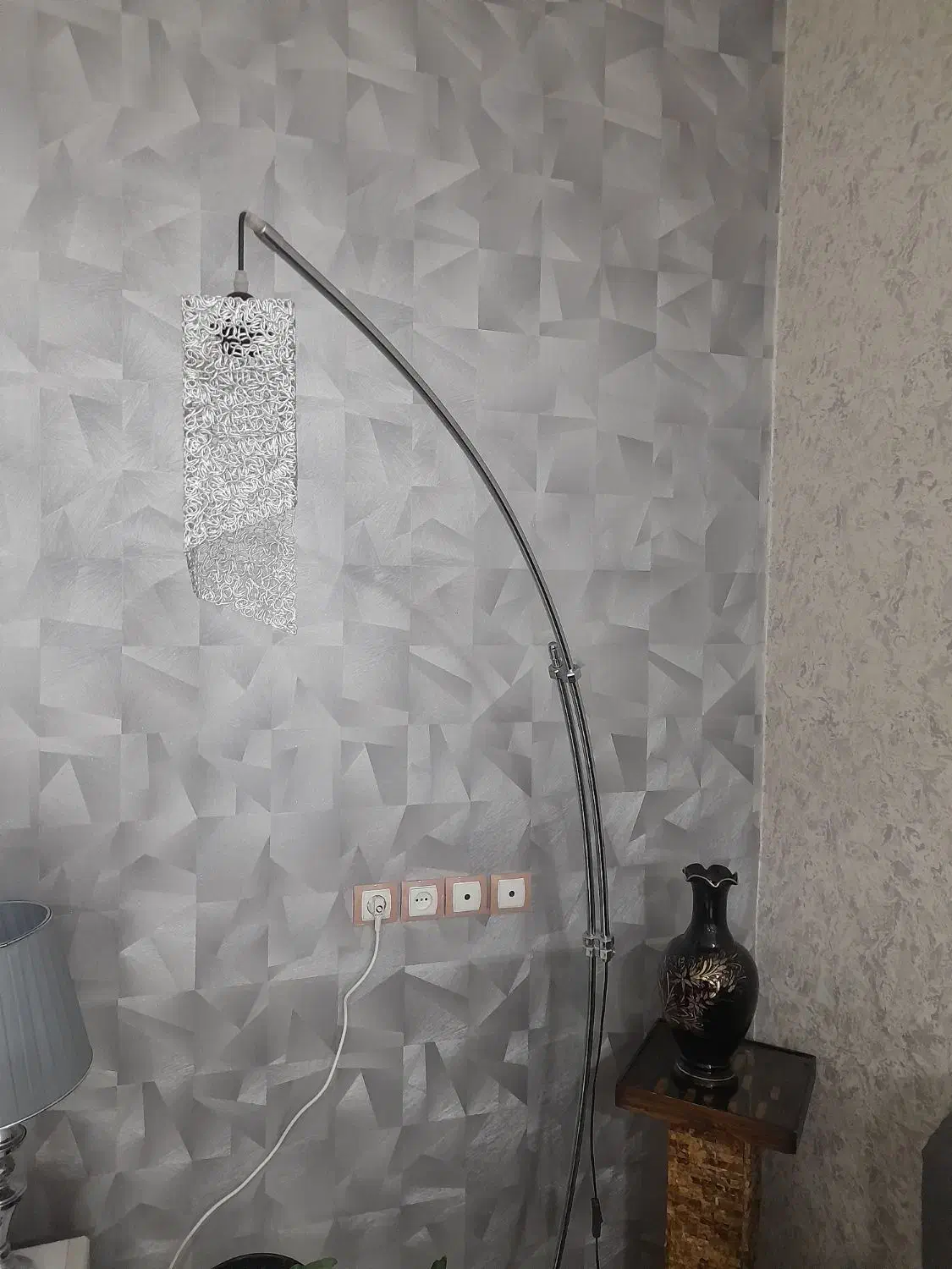 آباژو تمیز در حد نو|چراغ خواب و آباژور|دوگنبدان, |دیوار