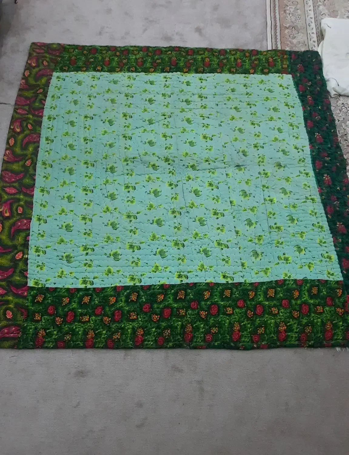 لحاف قدیمی دست دوخت|رختخواب، بالش، پتو|مسجد سلیمان, |دیوار