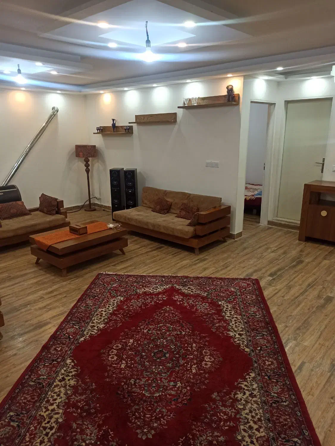 سویت ...وباغ استخردارمدرن|اجارهٔ کوتاه‌مدت آپارتمان و سوئیت|فردیس, فردیس|دیوار