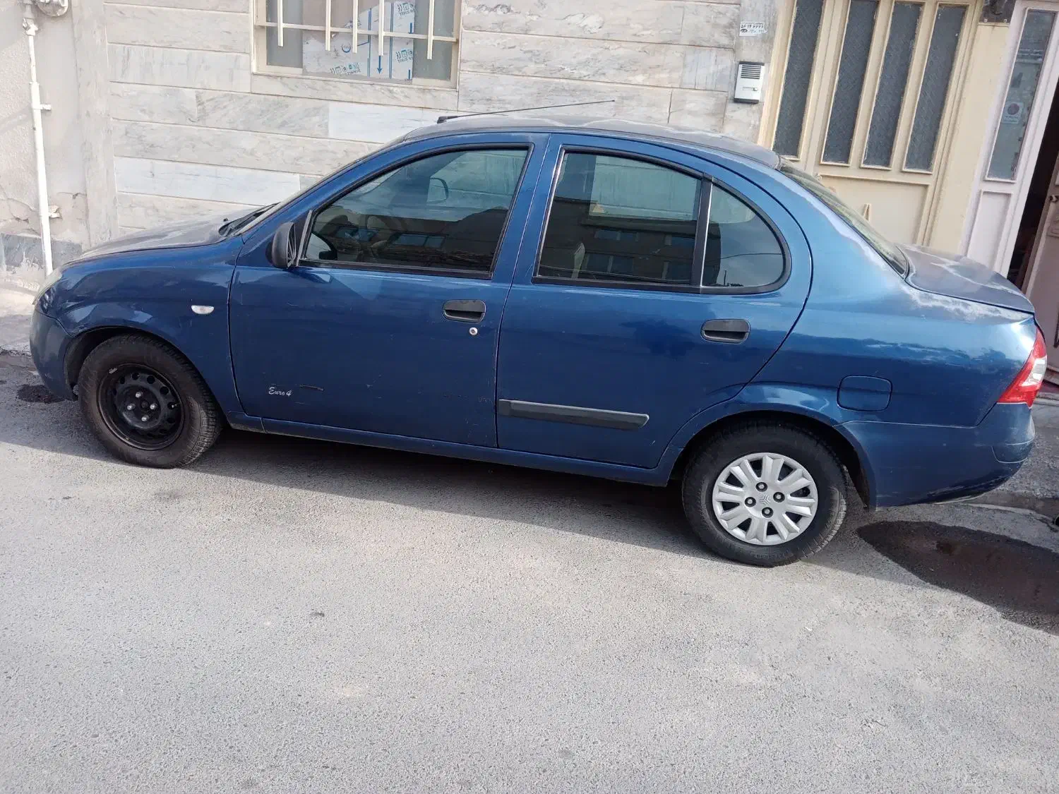 تیبا مدل۹۳|خودرو سواری و وانت|اسلام‌شهر, شهرک جانبازان|دیوار