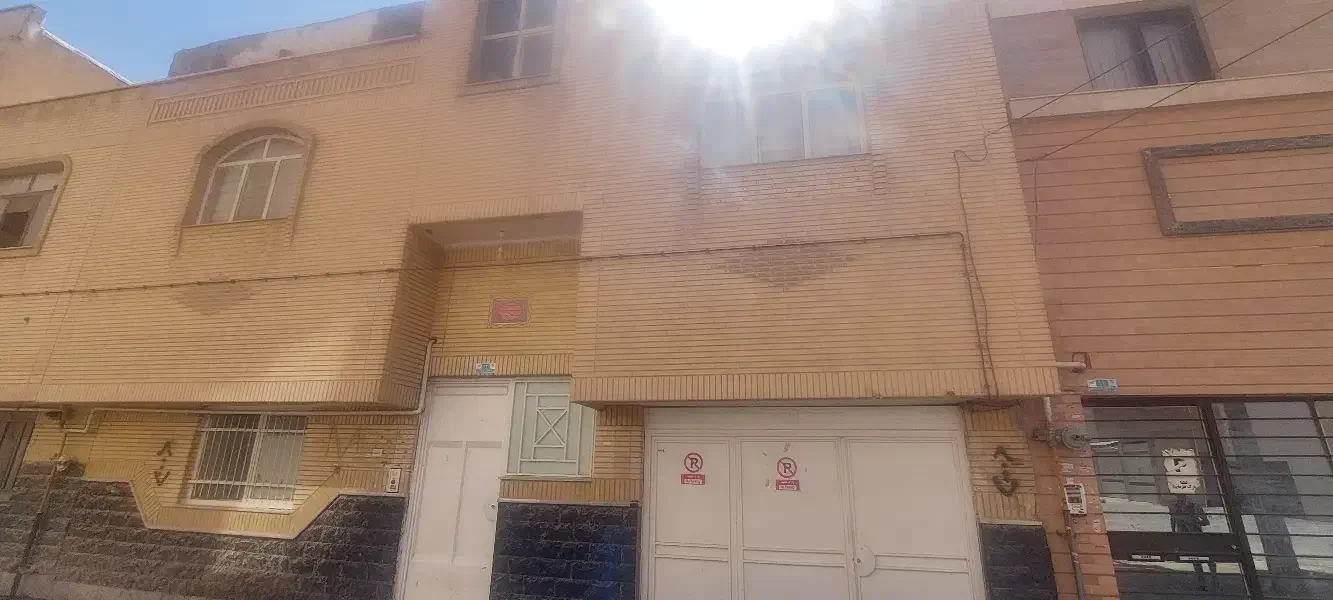 رهن کامل همکف حیاطدار۲خوابه|اجارهٔ آپارتمان|شاهینشهر, خانه کارگر|دیوار