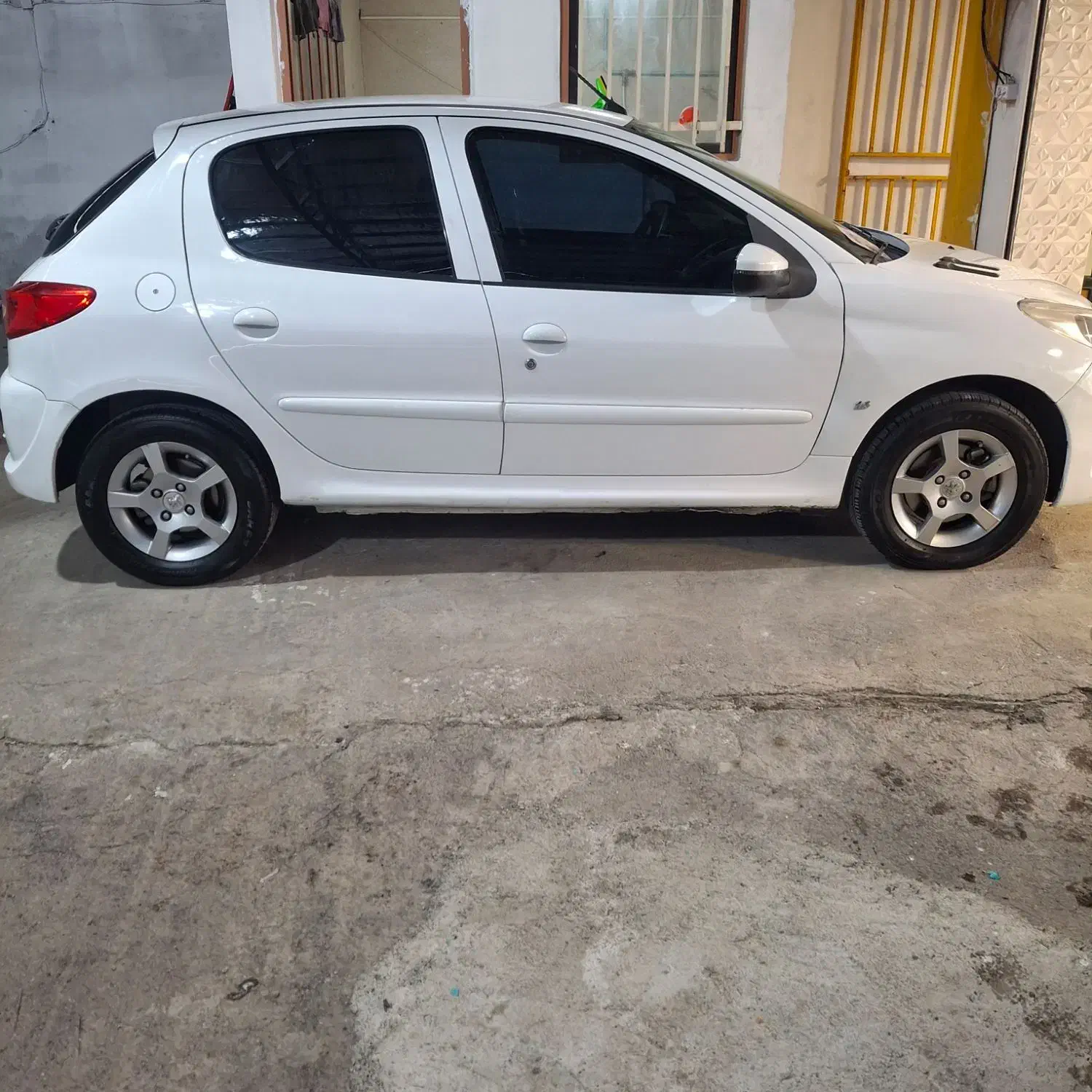 207مدل 97|خودرو سواری و وانت|کرج, فاز ۳ گوهردشت|دیوار