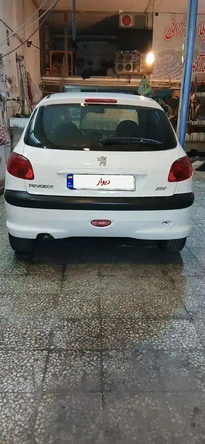 پژو 206 تیپ2 سفید مدل98 بیرنگ|خودرو سواری و وانت|رباط‌کریم, وهن آباد|دیوار