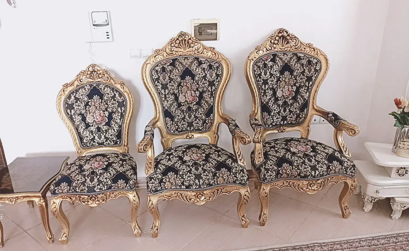 مبل چوبی نه نفره سالم|مبلمان خانگی و میز عسلی|باغستان, |دیوار