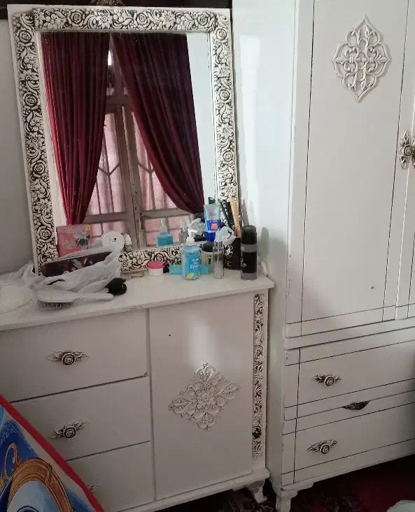 کمد|جاکفشی، کمد، دراور|تربتحیدریه, پائین ولایت|دیوار