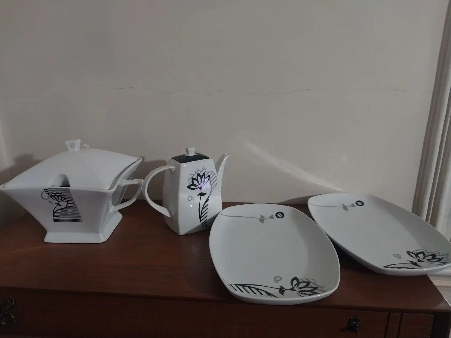 ظرف چینی نو|ظروف سرو و پذیرایی|کرج, اسلام‌آباد|دیوار