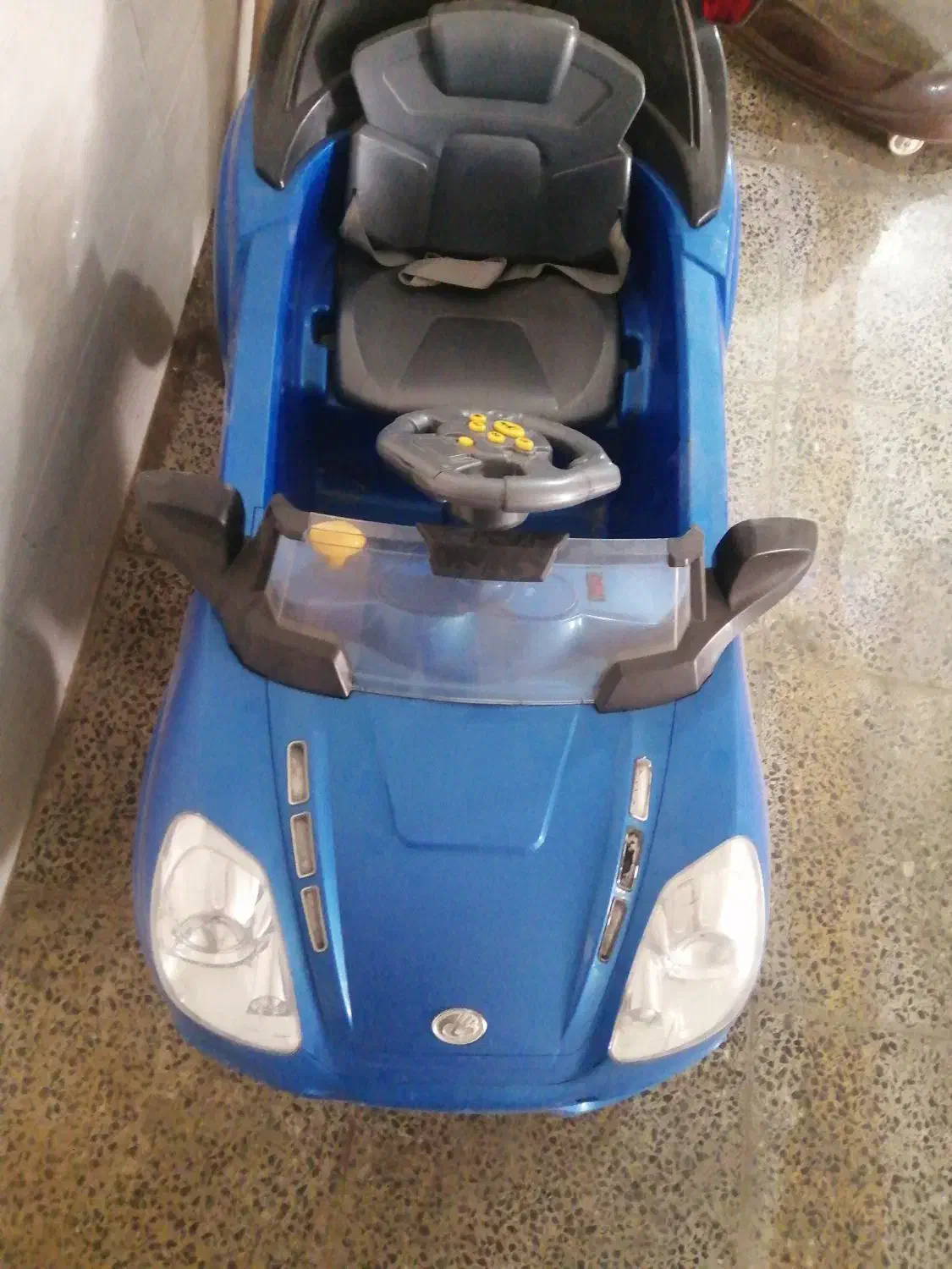 ماشین برقی کودک یا شارژی کودک|فعالیت داوطلبانه تحقیقاتی|شیراز, شهرک گلستان شمالی|دیوار