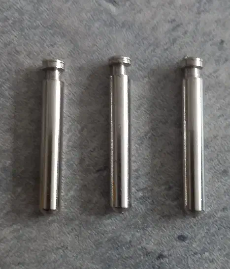 دوشاخه تخت ۴۰ سانت آماده تزریق|سایر لوازم برقی|اسلام‌شهر, شهرک واوان|دیوار