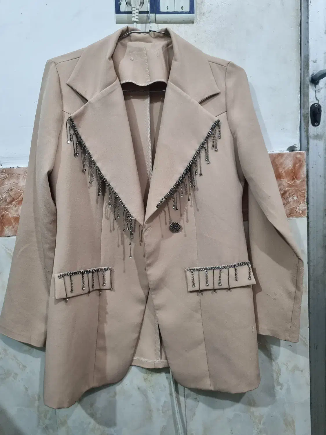 کت وشلوار نو|لباس|آق قلا, |دیوار