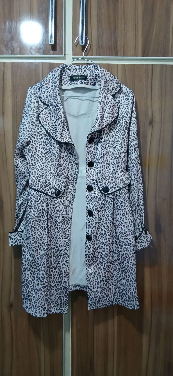 لباس|لباس|اهواز, معین زاده|دیوار