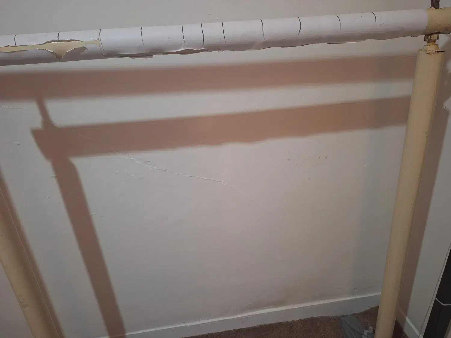 دار قالی|ابزارآلات|خرم‌آباد, |دیوار