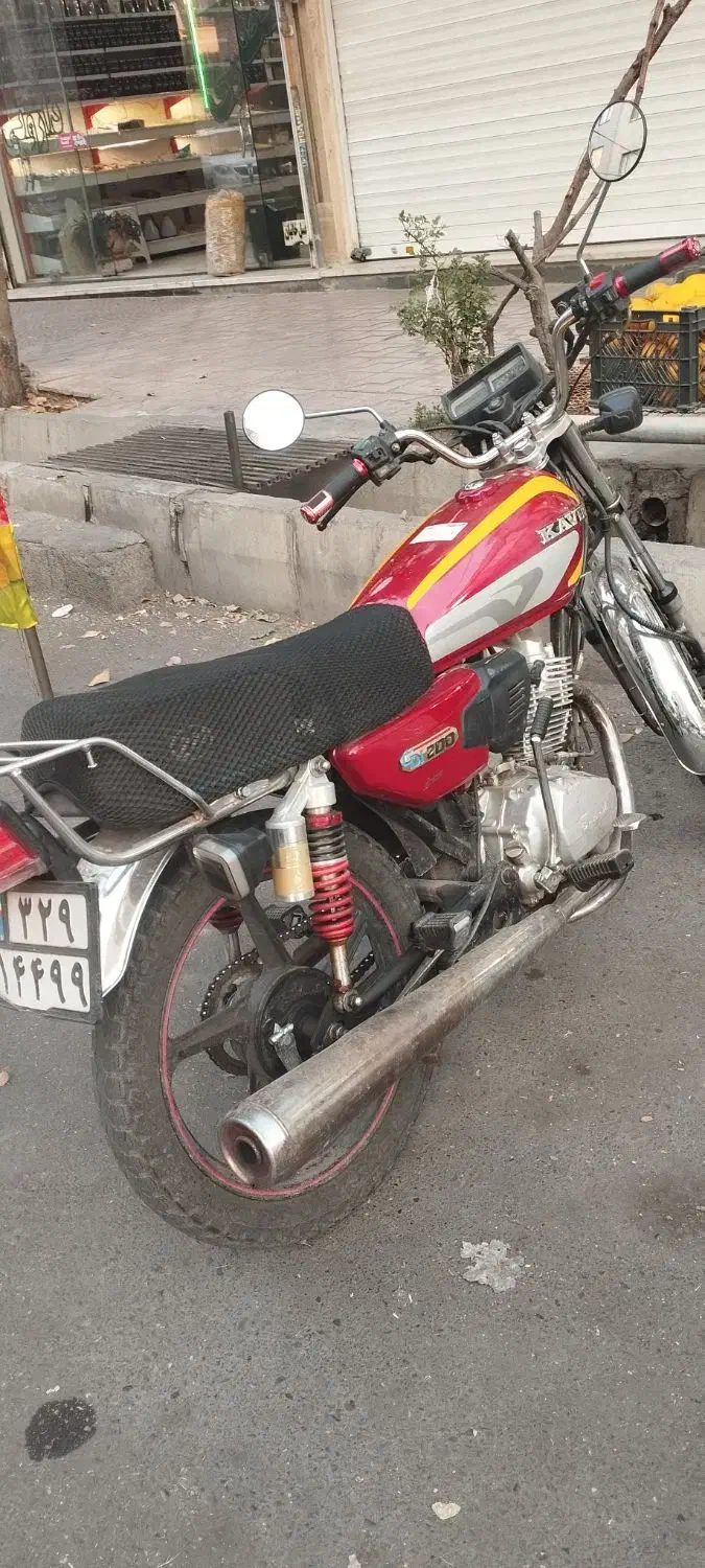 موتور لیفان ۱۴۰۲|موتورسیکلت|کرج, کوی مدرس|دیوار