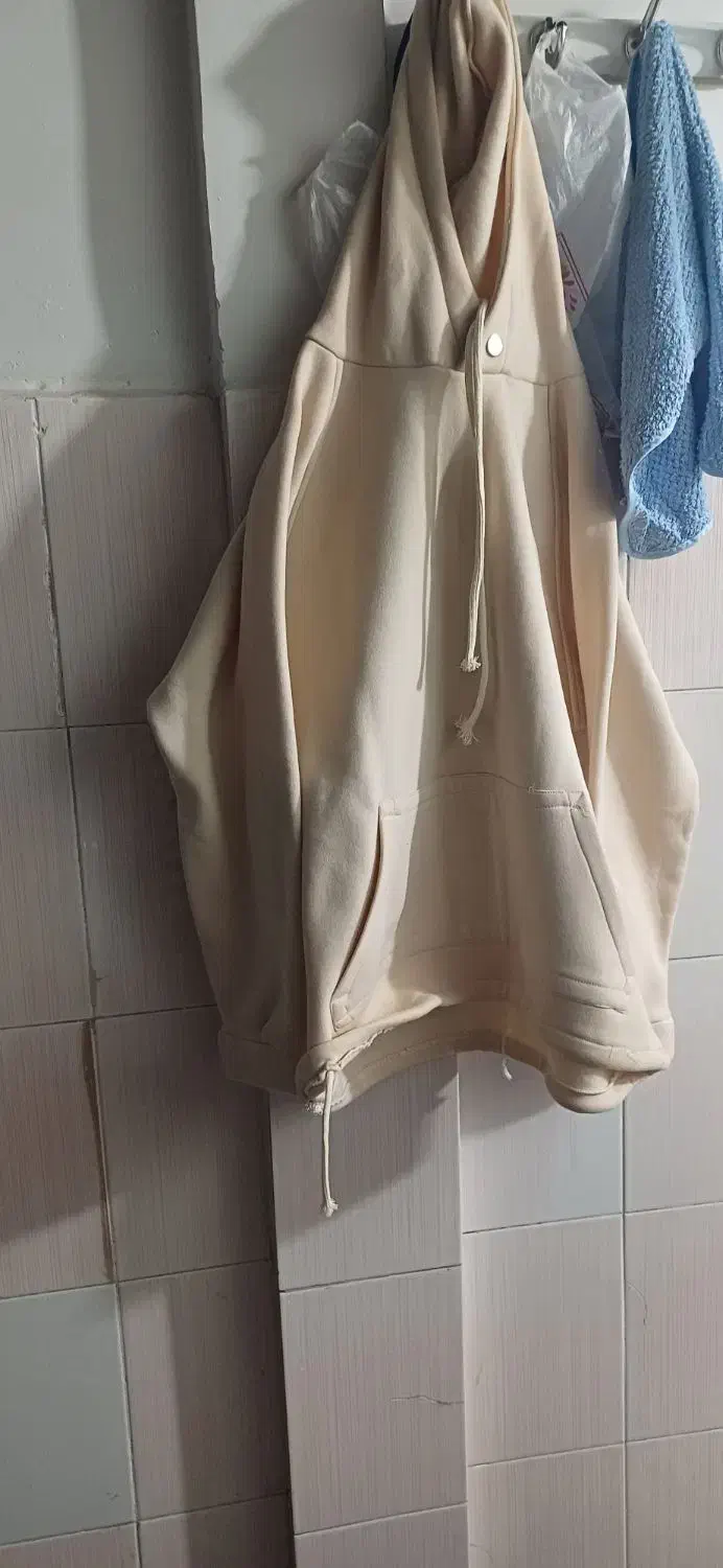 لباس|لباس|اقبالیه, |دیوار