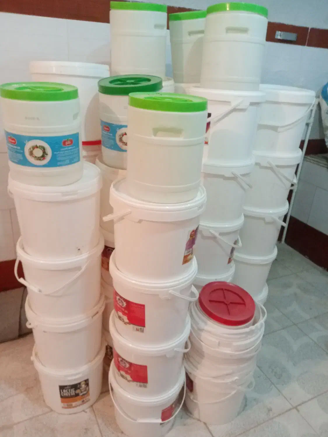 همه چیز درهم|عمده‌فروشی|میبد, |دیوار